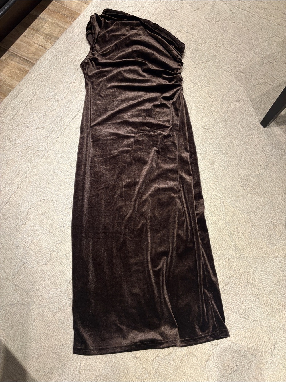 Women's Velvet One-Shoulder Maxi Dress - Brown